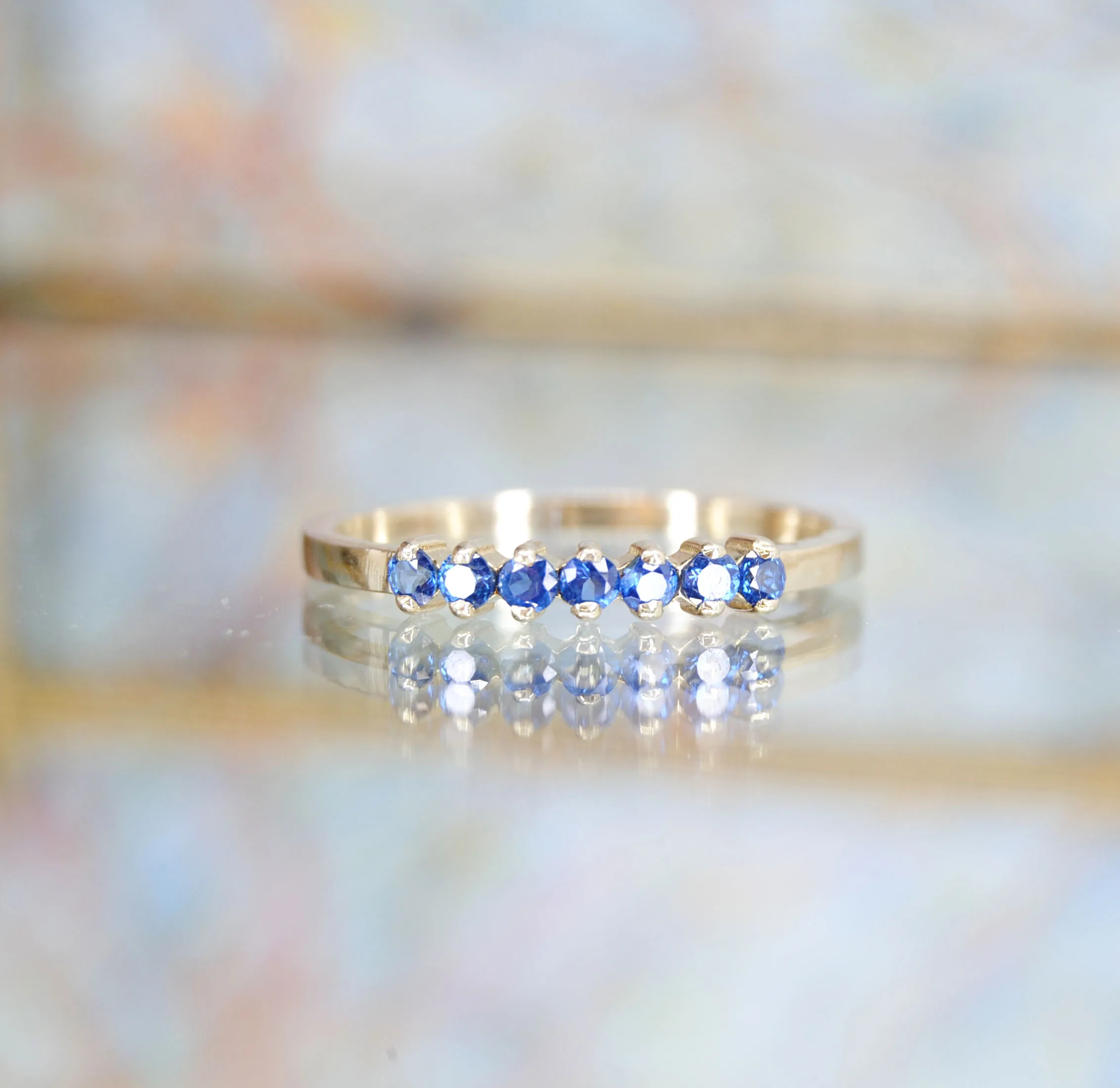 Gouden ring met topaas