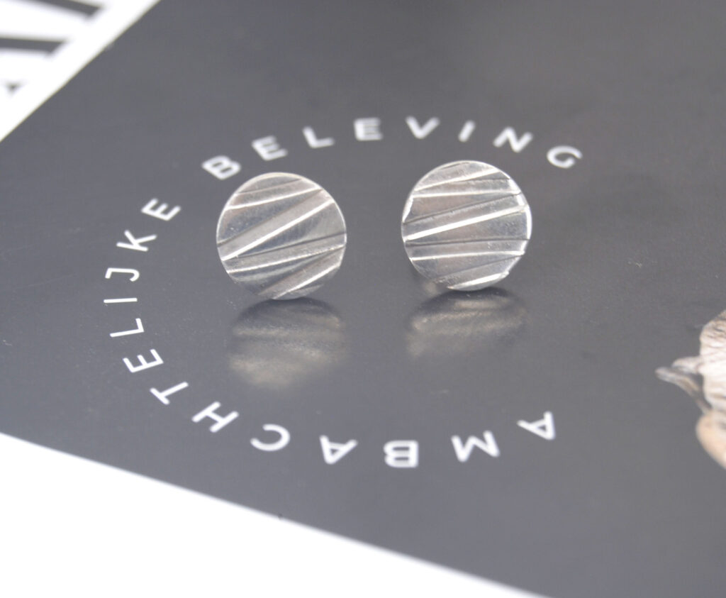 moderne zilveren sieraden
