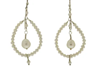 zilveren-lange-oorhangers-met-witte-zoetwater-Parels.jpg