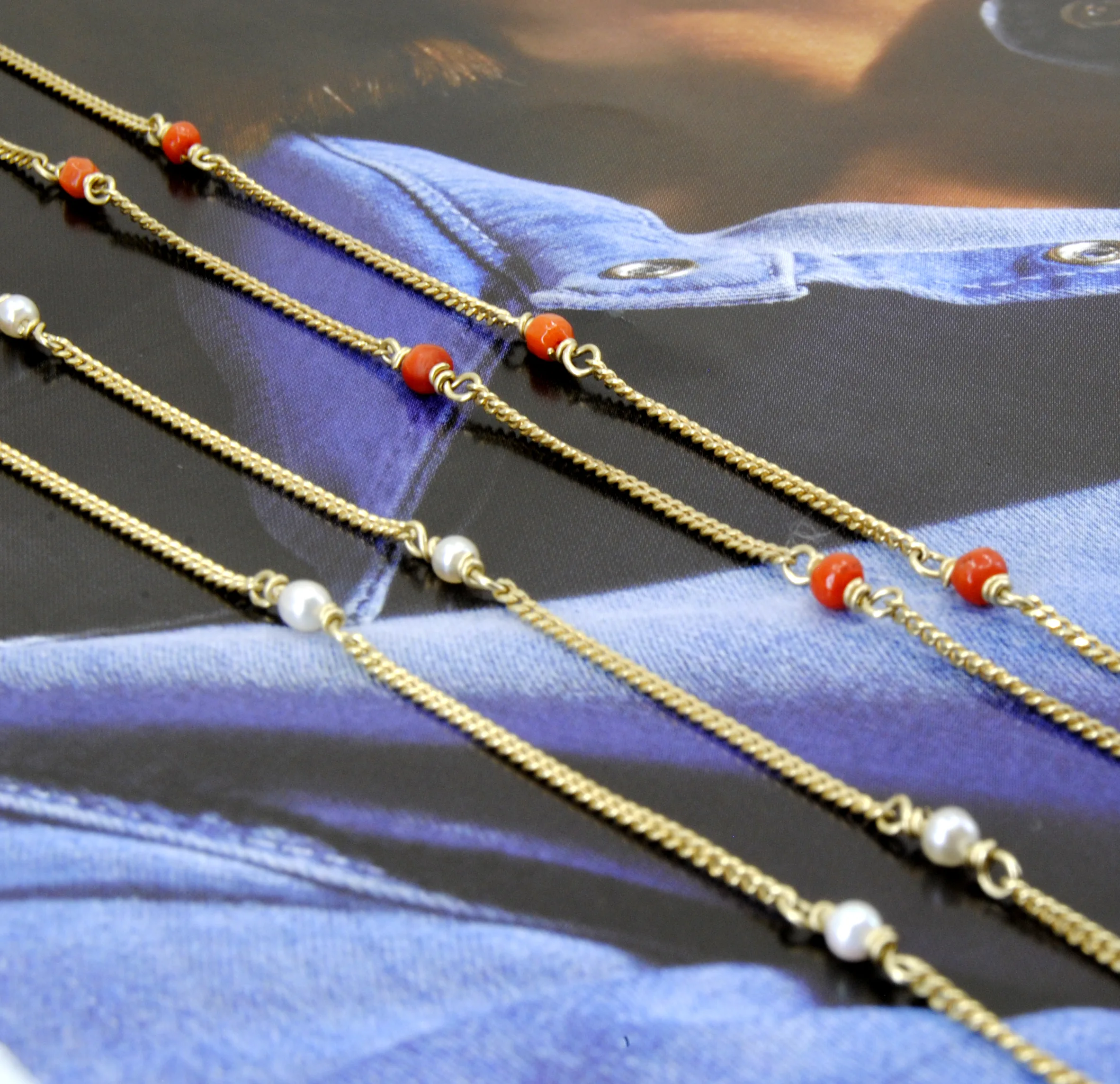 Zilver/verguld collier met Bloedkoraal en parel