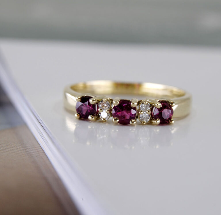 14K Gouden ring Amsterdam Robijn