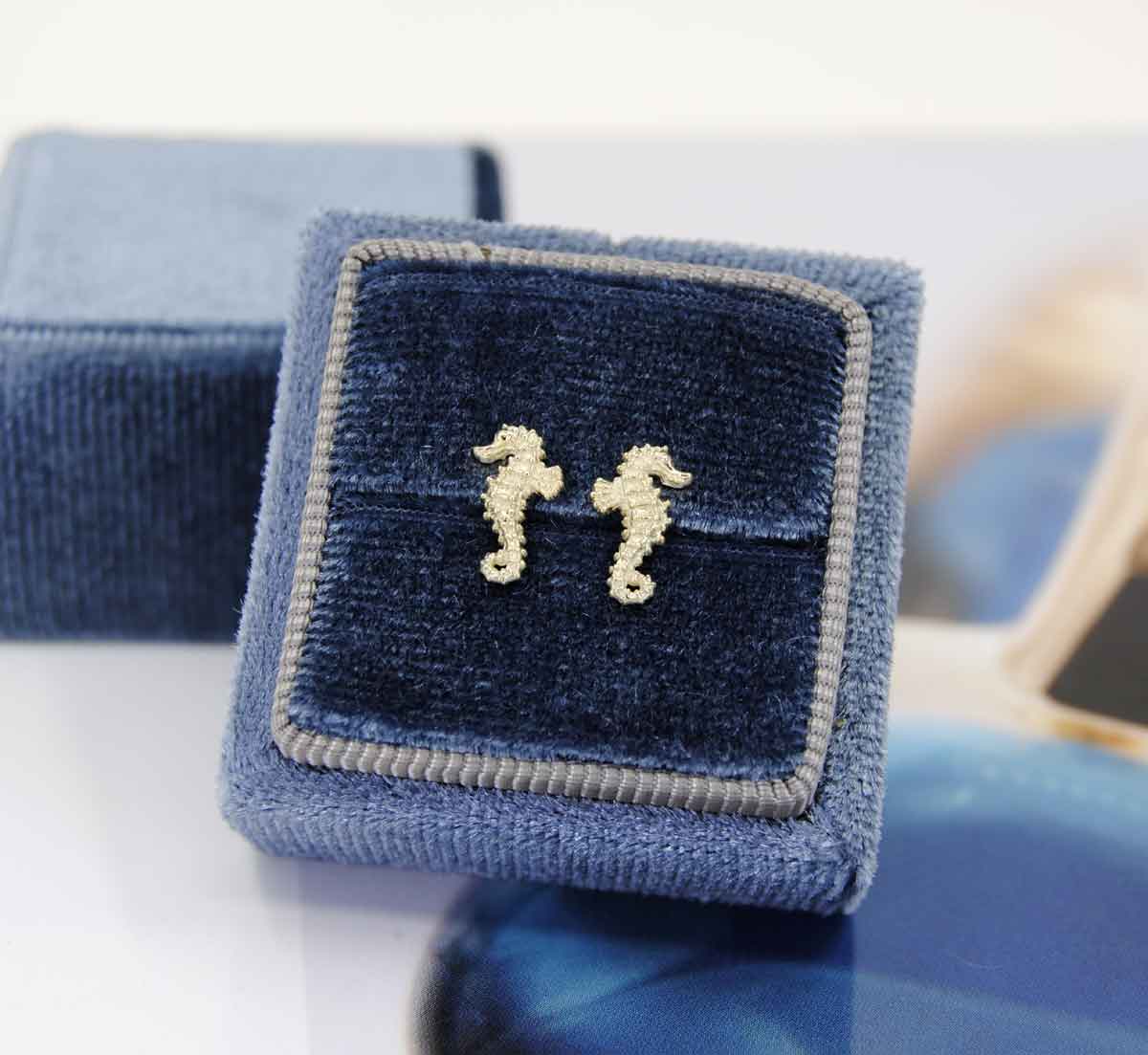 14K Gouden oorknoppen zeepaard