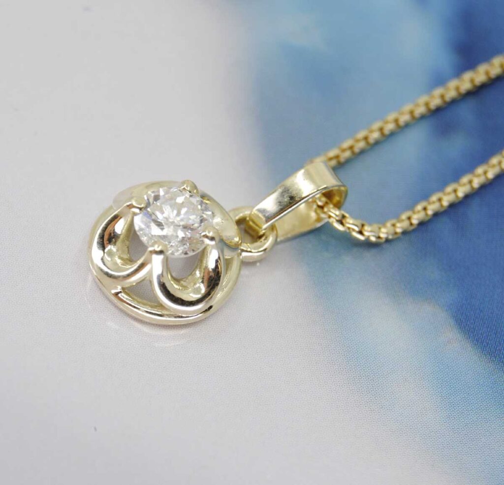 14K Gouden hanger met Diamant