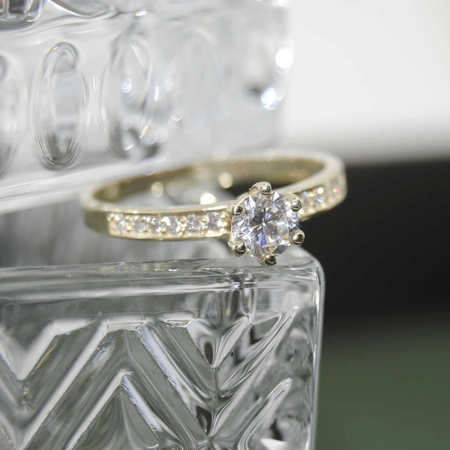 Geelgouden ring Moraine met Diamant 0,55crt