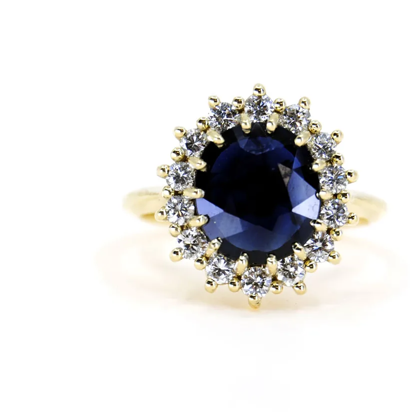 Geelgouden entourage ring Aurora