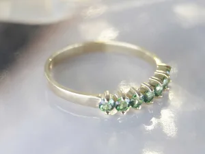 Geelgouden ring Lucca met groene Topaas Geelgouden ring Lucca met groene Topaas