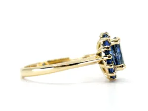 14 Karaat Geelgouden Entourage Ring met Blauwe Saffier